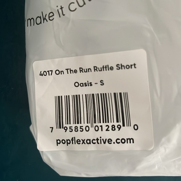 NWT POPFLEX On The Run Ruffle Shorts S in color “Oasis” - Picture 13 of 14